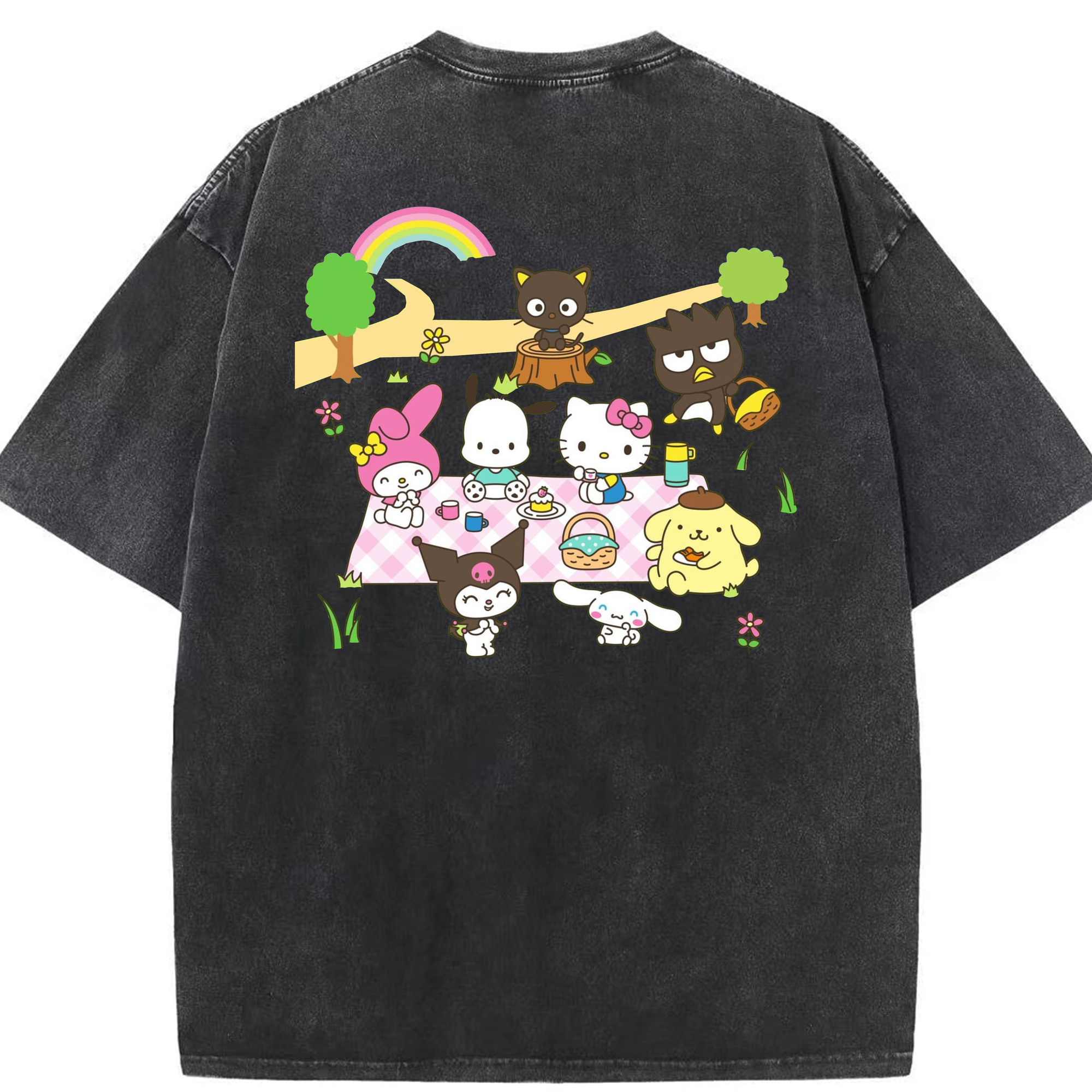 サンリオファミリー 2025年新作 - 綿100％ ヴィンテージ風 半袖Tシャツ ・ 背面プリント ・ 柔らか肌触り ・ 通気性 快適 ・ スポーツ カジュアル 外出用